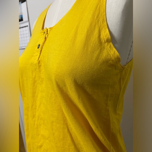 Vintage 80’s Yellow Two Button Tank Size Small - Picture 2 of 5
